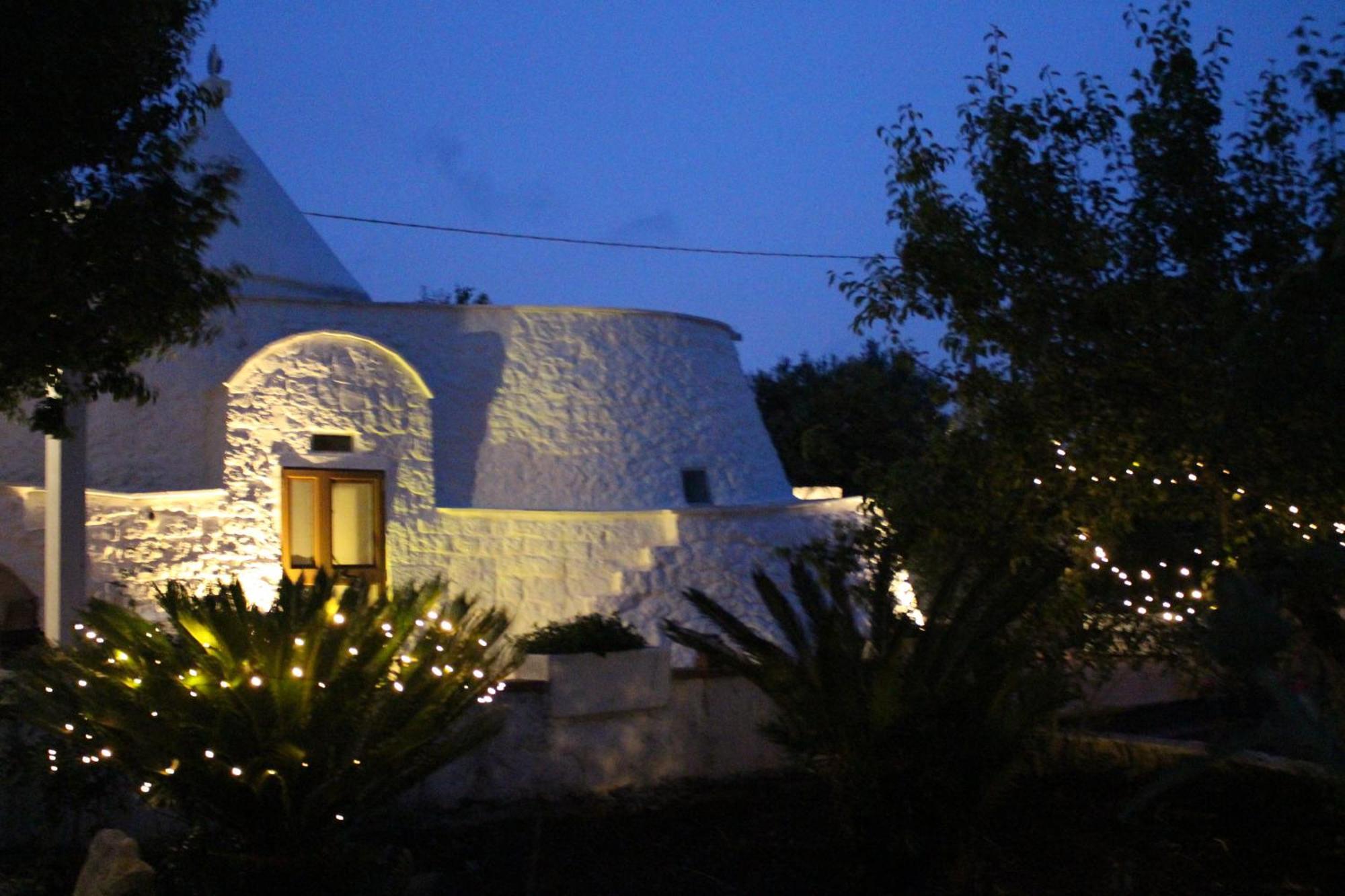 Penzion Trullo Il Melograno Ostuni Exteriér fotografie